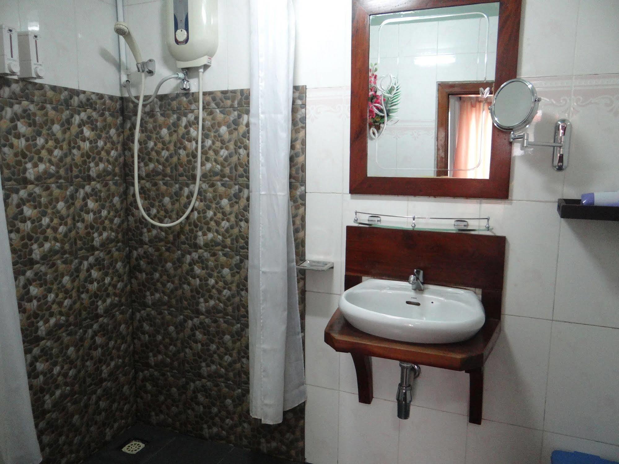 Alibi Guesthouse Πνομ Πενχ Εξωτερικό φωτογραφία